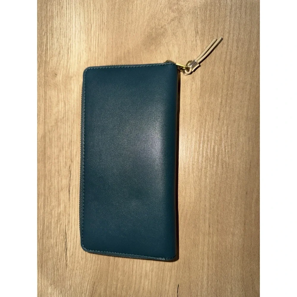 Anne Klein Silver and Gold Floral Print Wallet  NWT T